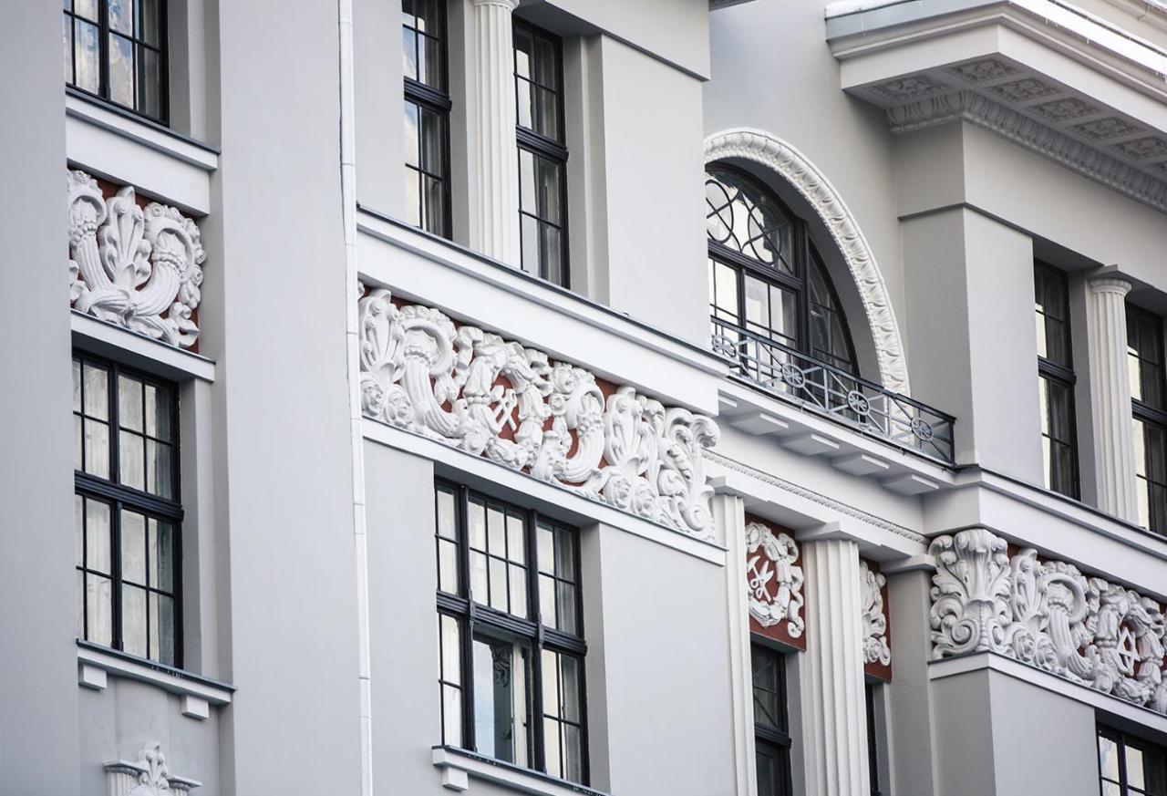 Centrally Located Apartment Overlooking Vermanes Park Riga Exterior photo